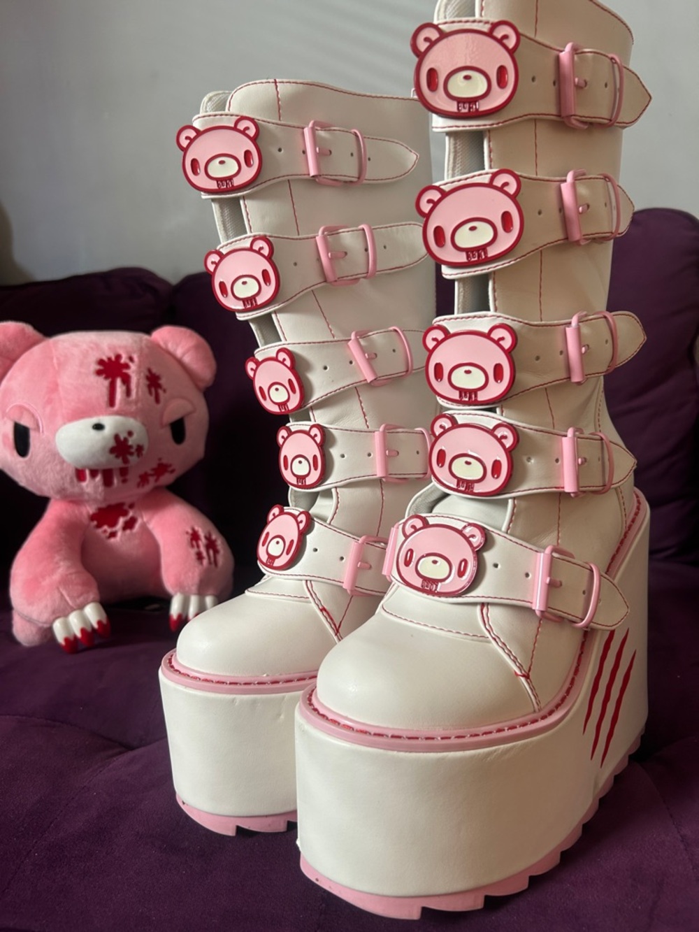 YRU dune Gloomy Bear platform boots white 6 NIB